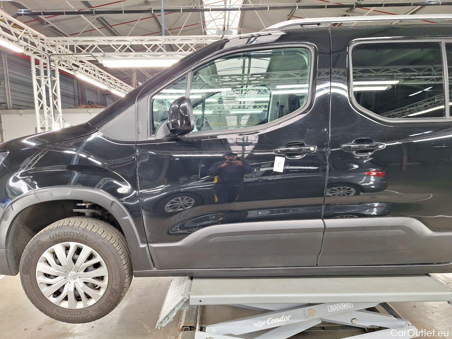  Peugeot  RIFTER Peugeot,  '18, Peugeot  1.2 PureTech 110 S/S Active Long 5d 7pl #19