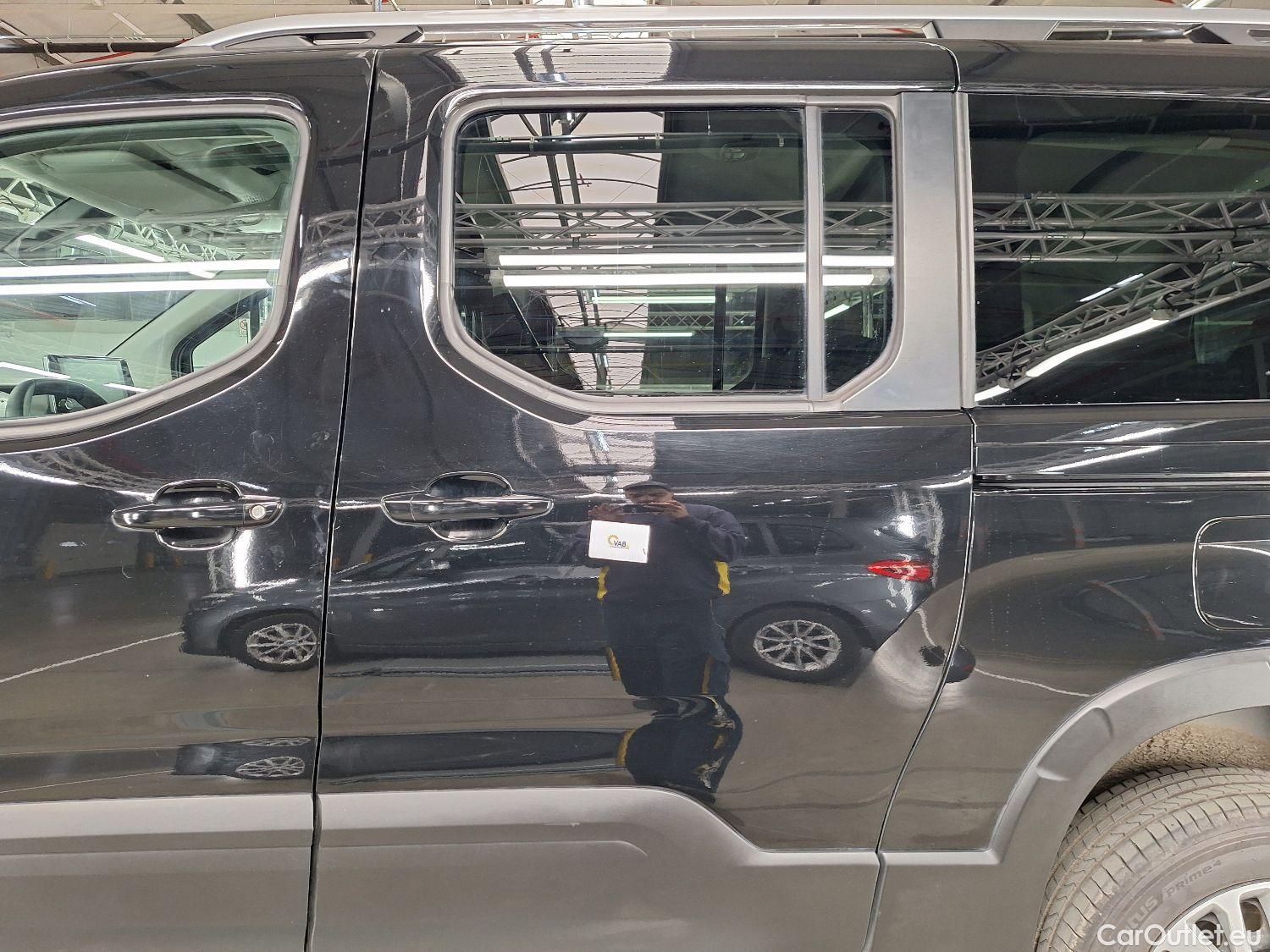  Peugeot  RIFTER Peugeot,  '18, Peugeot  1.2 PureTech 110 S/S Active Long 5d 7pl #16