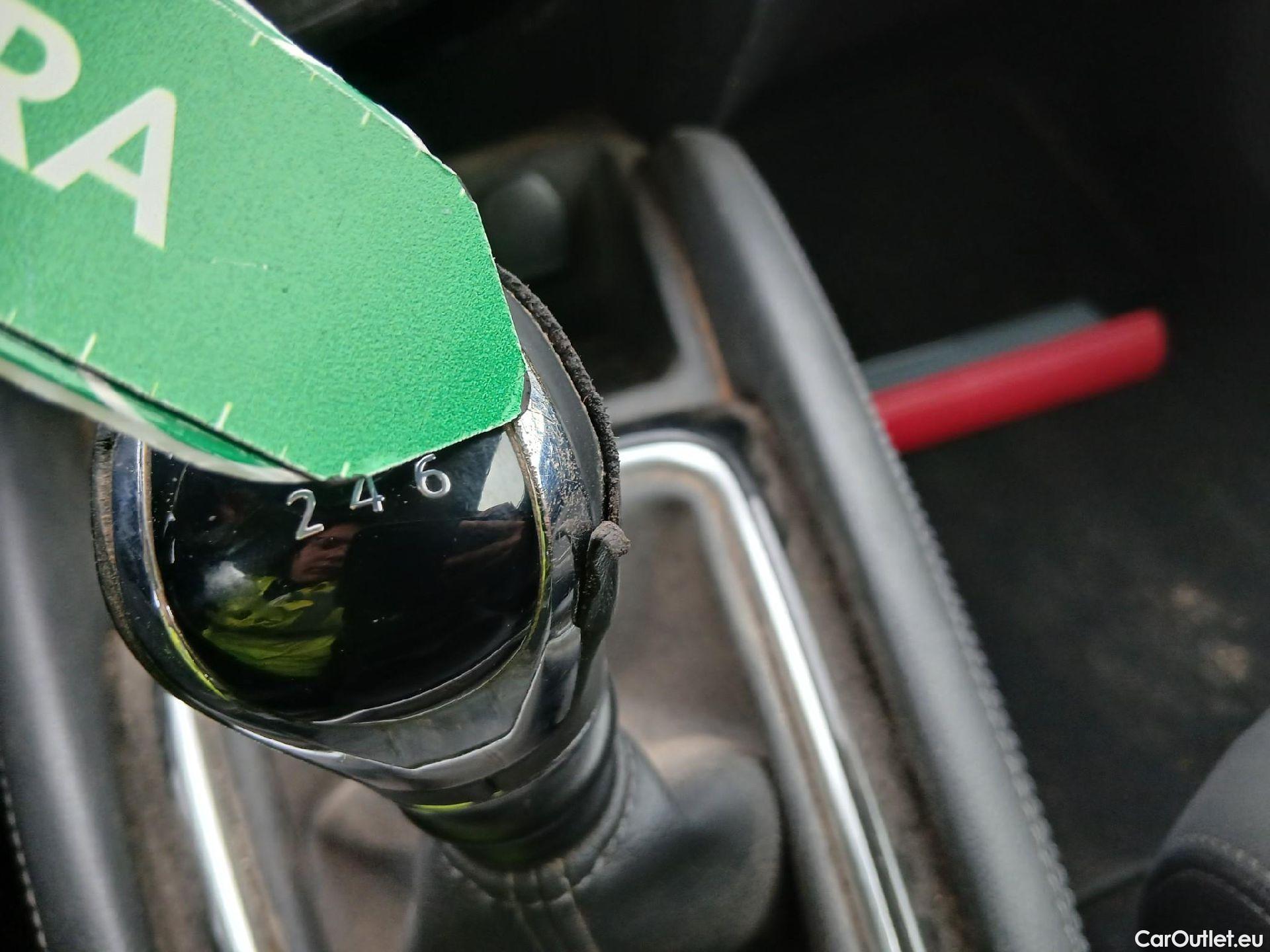  Nissan  Qashqai NISSAN  / 2017 / 5P / todoterreno dCi 85 kW (115 CV) E6D ACENTA #3