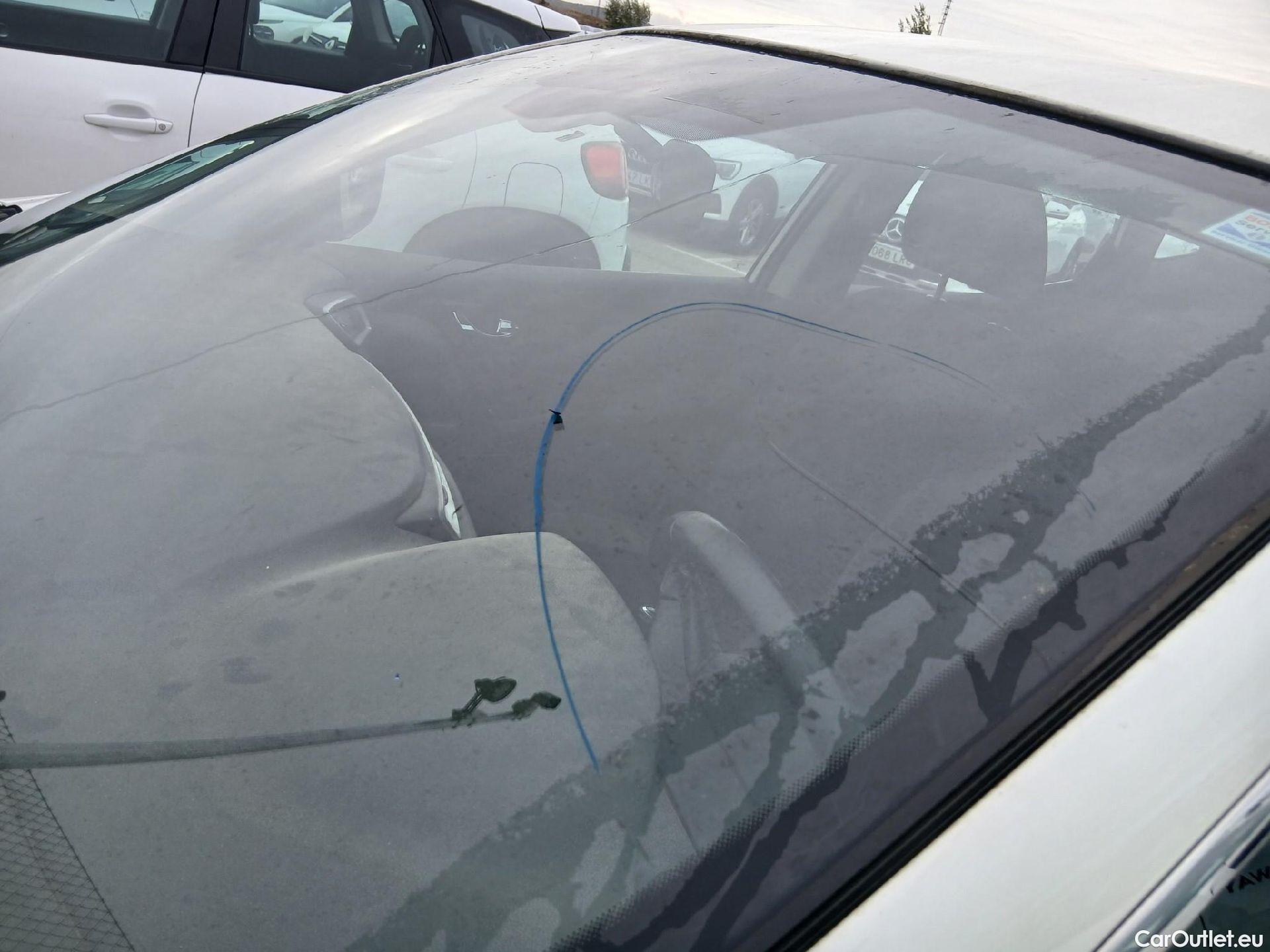  Nissan  Qashqai NISSAN  / 2017 / 5P / todoterreno dCi 85 kW (115 CV) E6D ACENTA #12