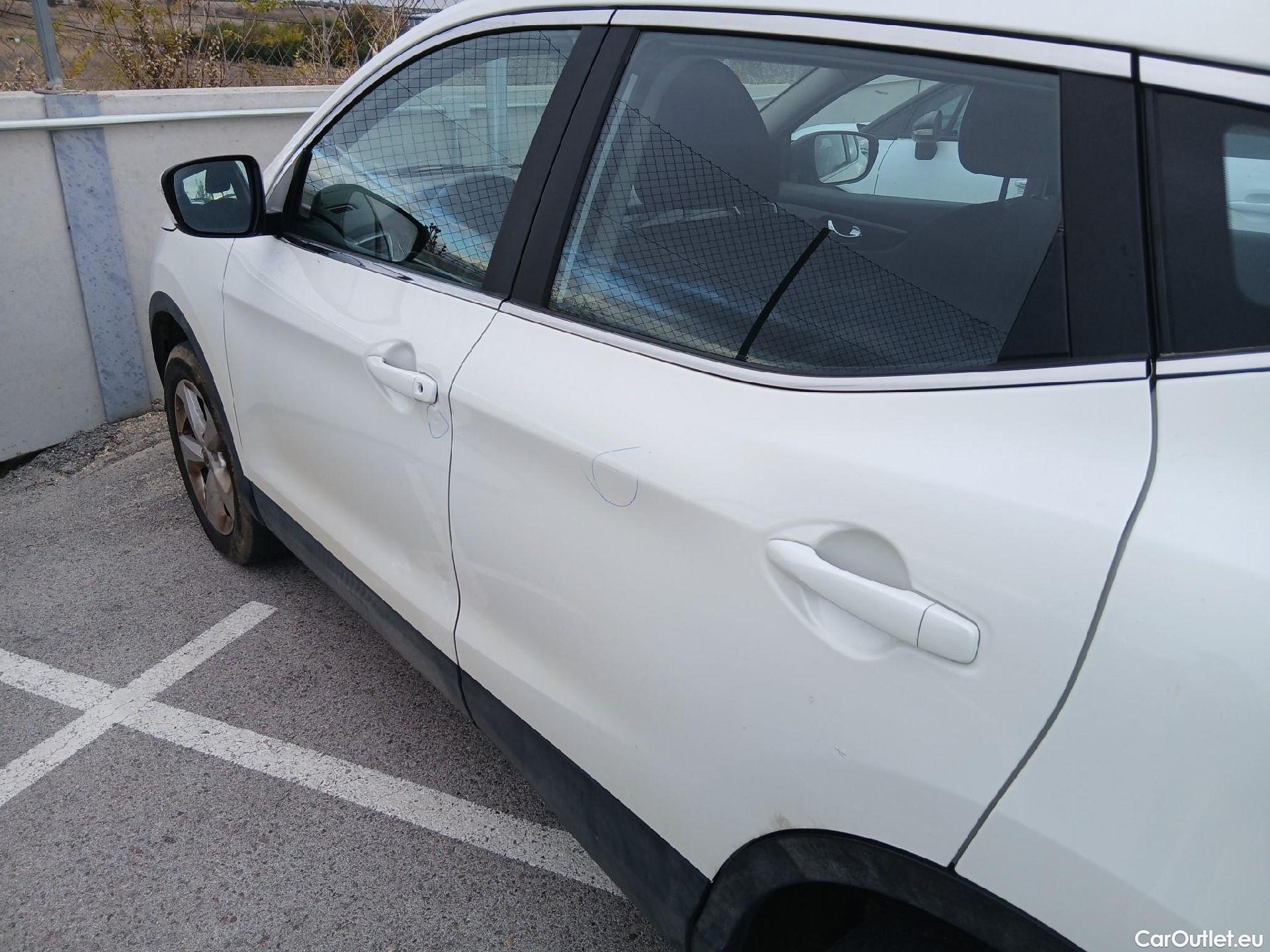  Nissan  Qashqai NISSAN  / 2017 / 5P / todoterreno dCi 85 kW (115 CV) E6D ACENTA #27