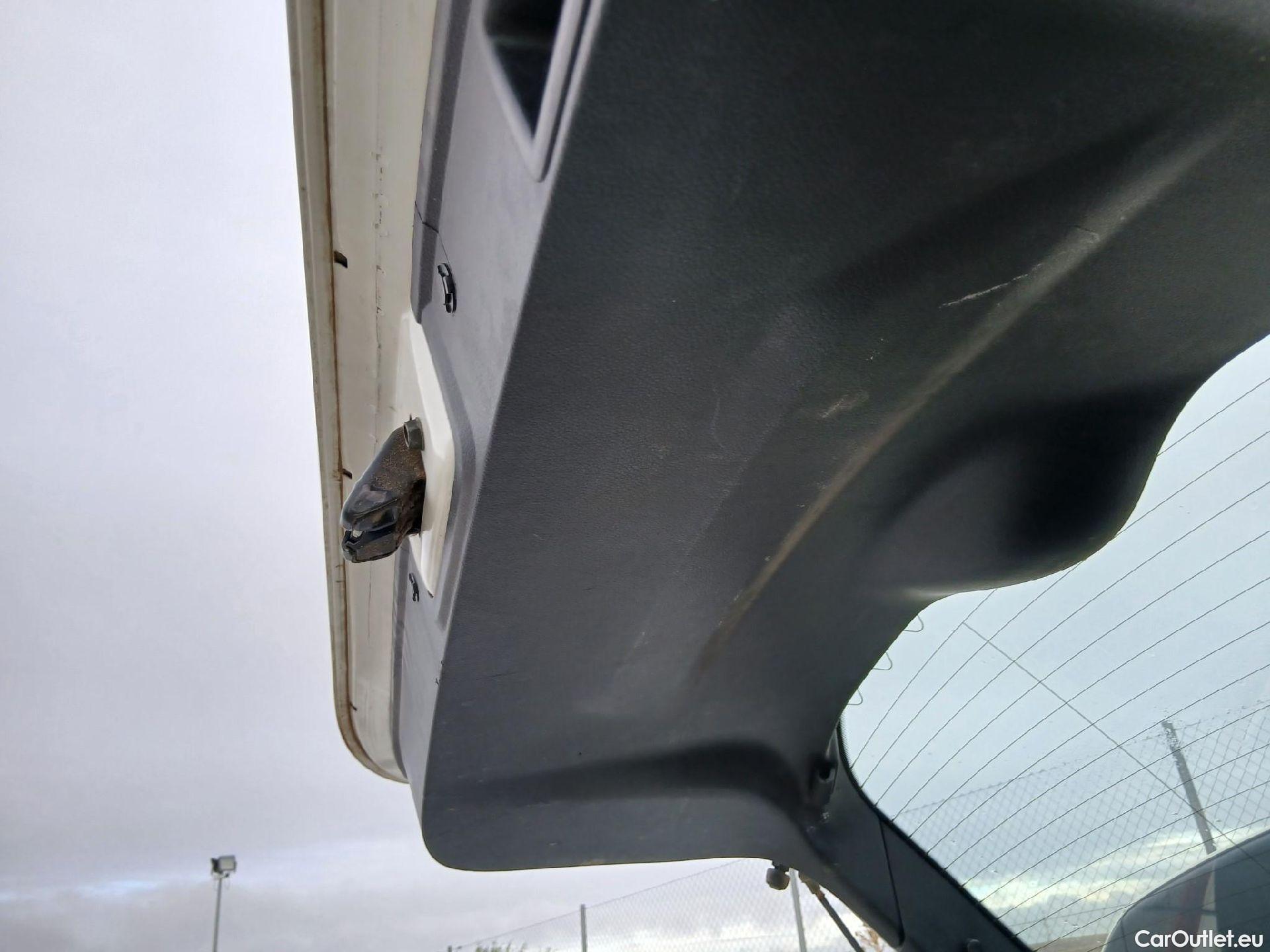  Nissan  Qashqai NISSAN  / 2017 / 5P / todoterreno dCi 85 kW (115 CV) E6D ACENTA #9