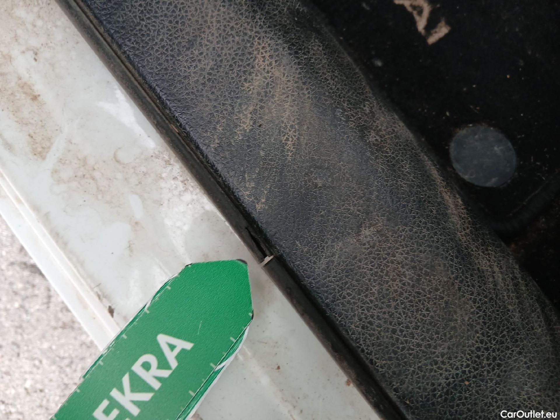  Nissan  Qashqai NISSAN  / 2017 / 5P / todoterreno dCi 85 kW (115 CV) E6D ACENTA #41