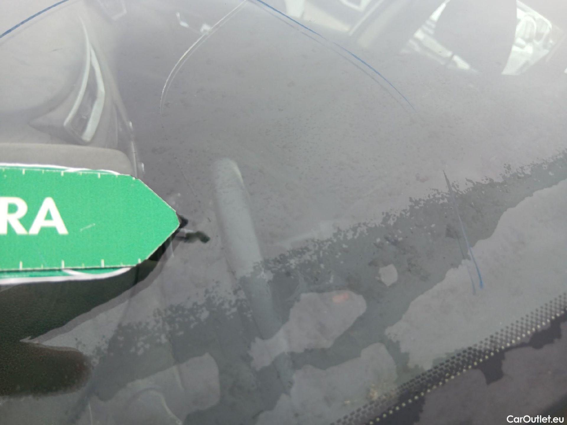  Nissan  Qashqai NISSAN  / 2017 / 5P / todoterreno dCi 85 kW (115 CV) E6D ACENTA #11