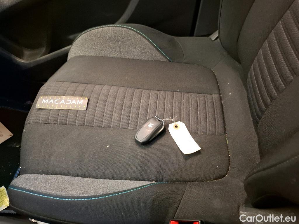  Peugeot  5008  Active Pack 1.2 PureTech 130CV BVA8 7 Sieges E6d #46