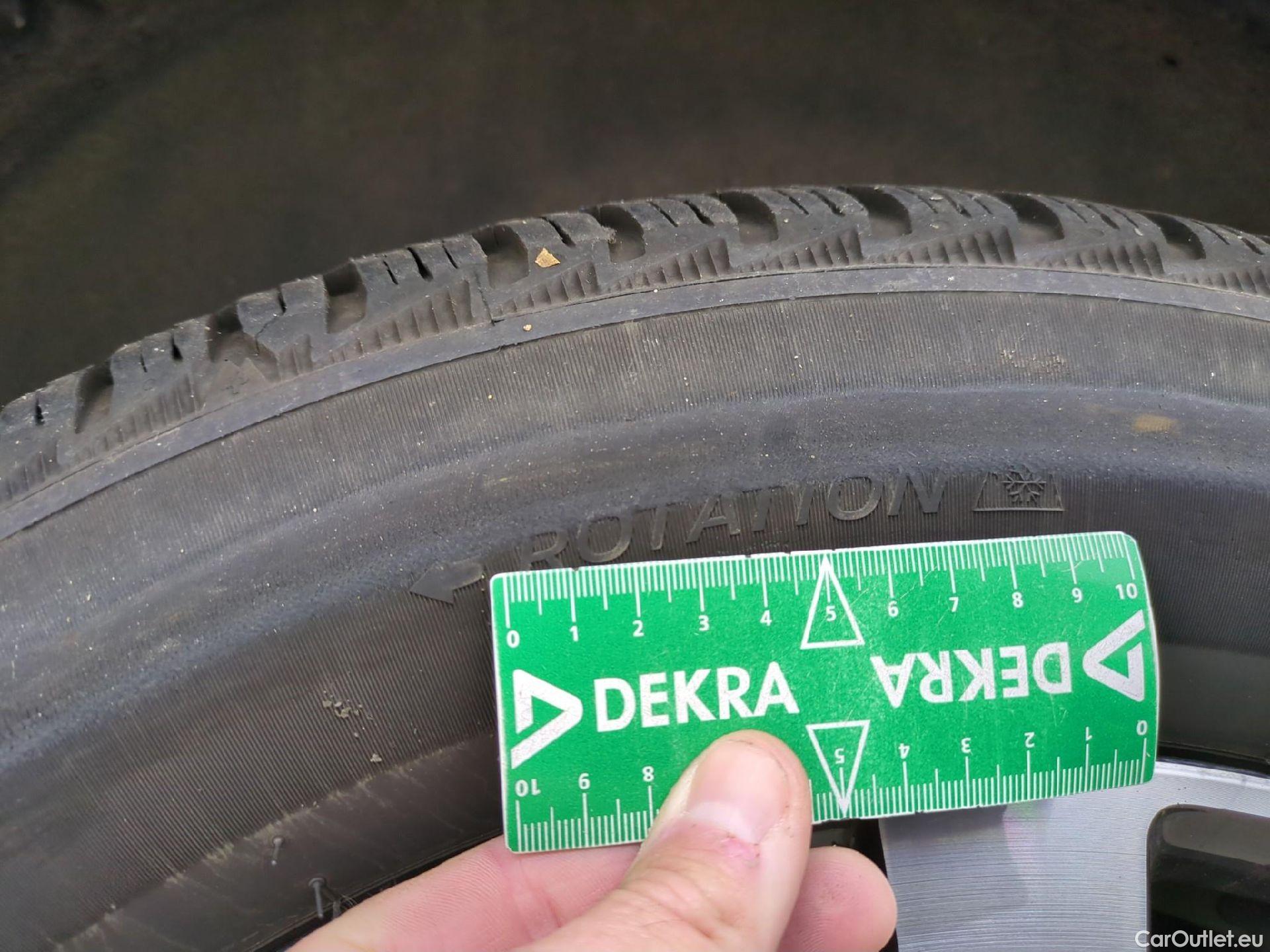  Peugeot  5008  Allure Pack 1.5 HDi 130CV BVA8 7 Sieges E6d #13