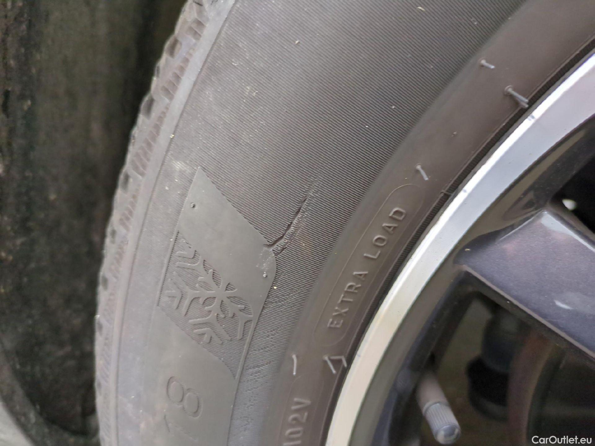  Peugeot  5008  Allure Pack 1.5 HDi 130CV BVA8 7 Sieges E6d #18