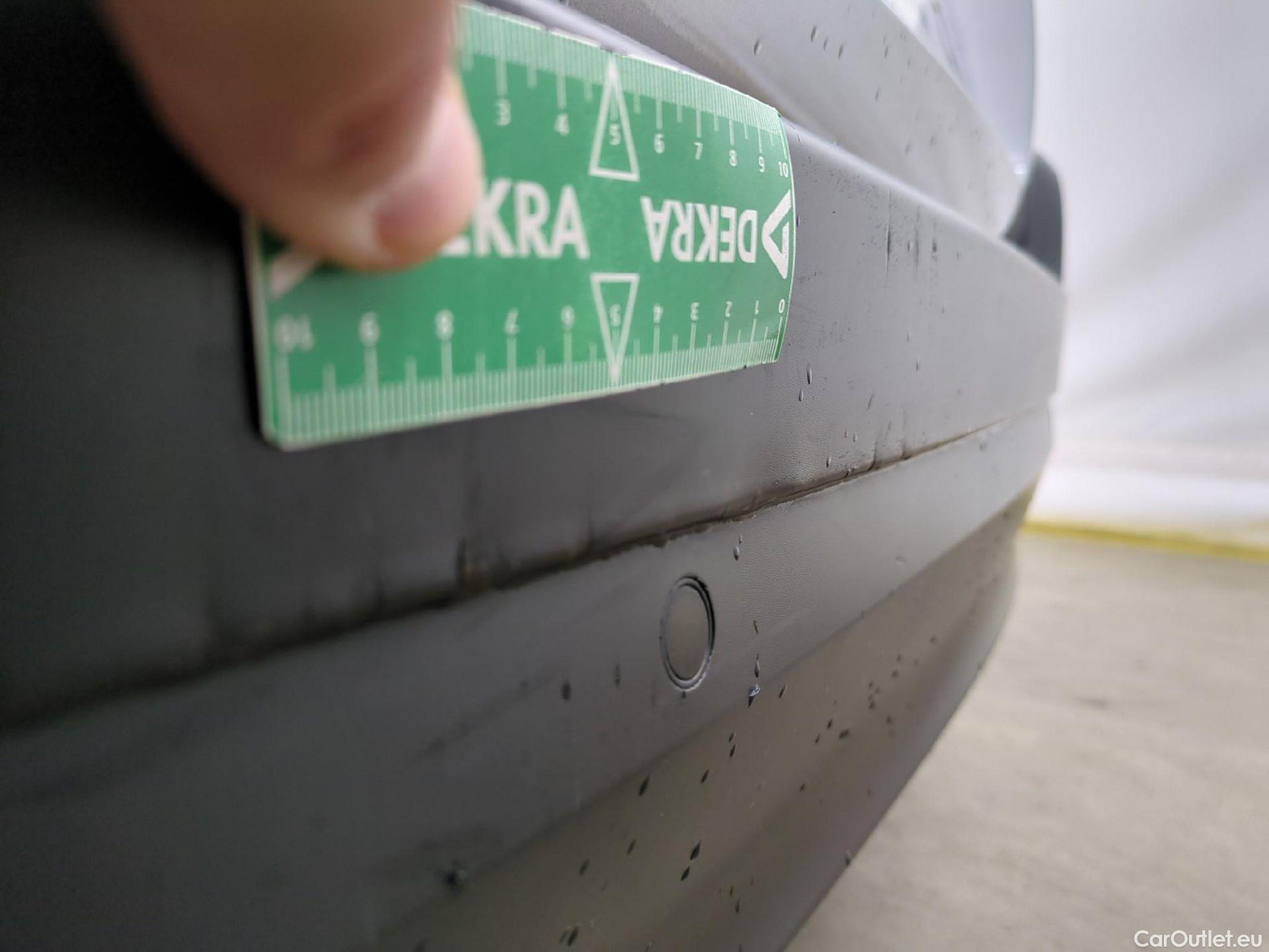  Citroen  C3  Shine 1.2 PureTech 80CV BVM5 E6d #21