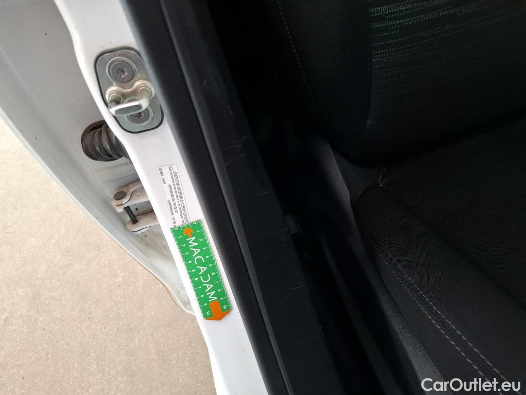  Peugeot  208  Affaire Premium Pack 1.5 HDi 100CV BVM5 E6dT #17