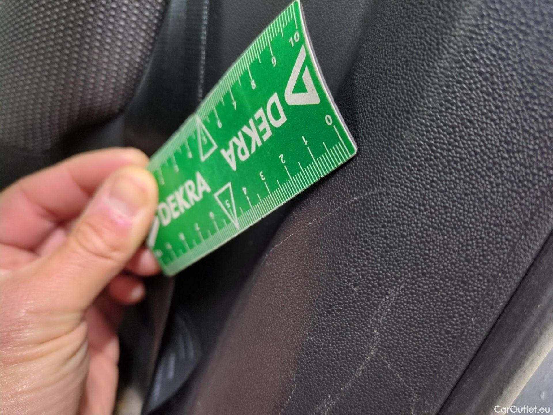  Citroen  C3  Shine 1.2 PureTech 80CV BVM5 E6d #15