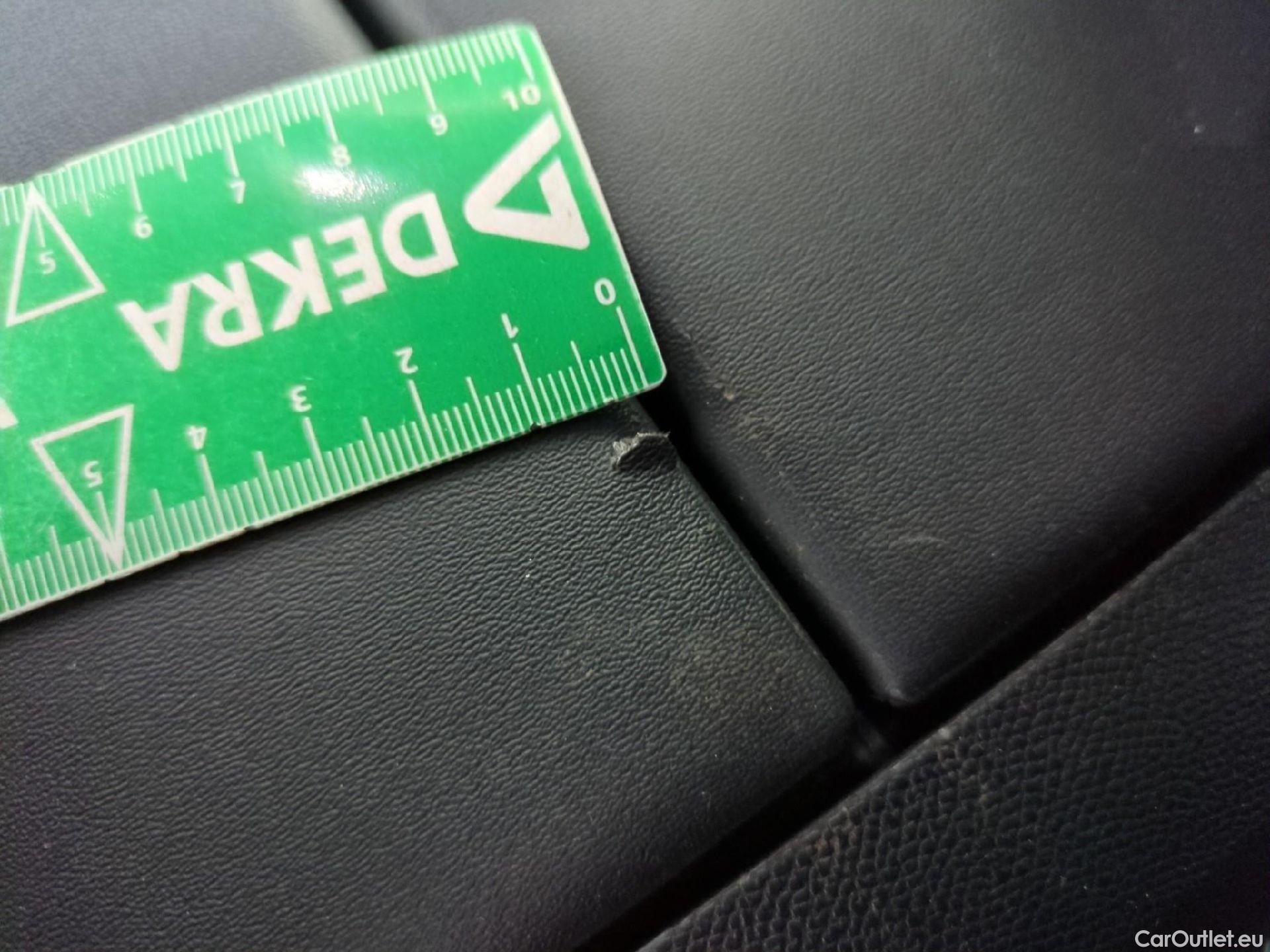  Peugeot  5008  Allure Pack 1.5 HDi 130CV BVA8 7 Sieges E6d #9