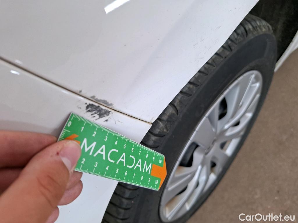  Peugeot  208  Affaire Premium Pack 1.5 HDi 100CV BVM5 E6dT #41