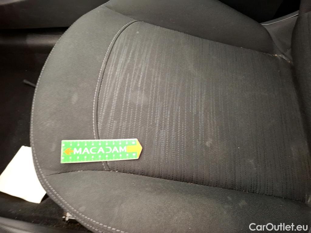  Peugeot  208  Affaire Premium Pack 1.5 HDi 100CV BVM5 E6dT #35