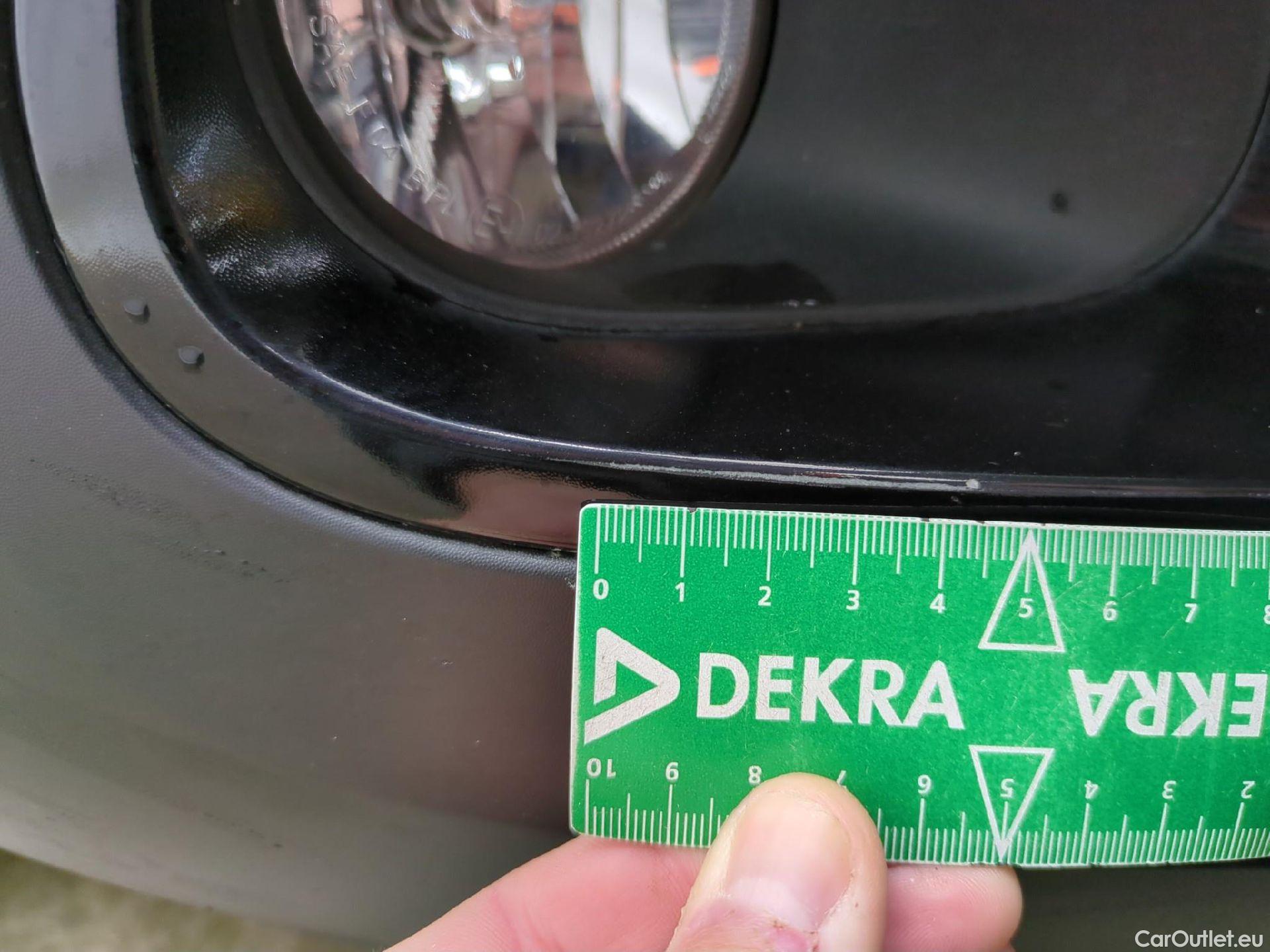  Citroen  C3  Shine 1.2 PureTech 80CV BVM5 E6d #4