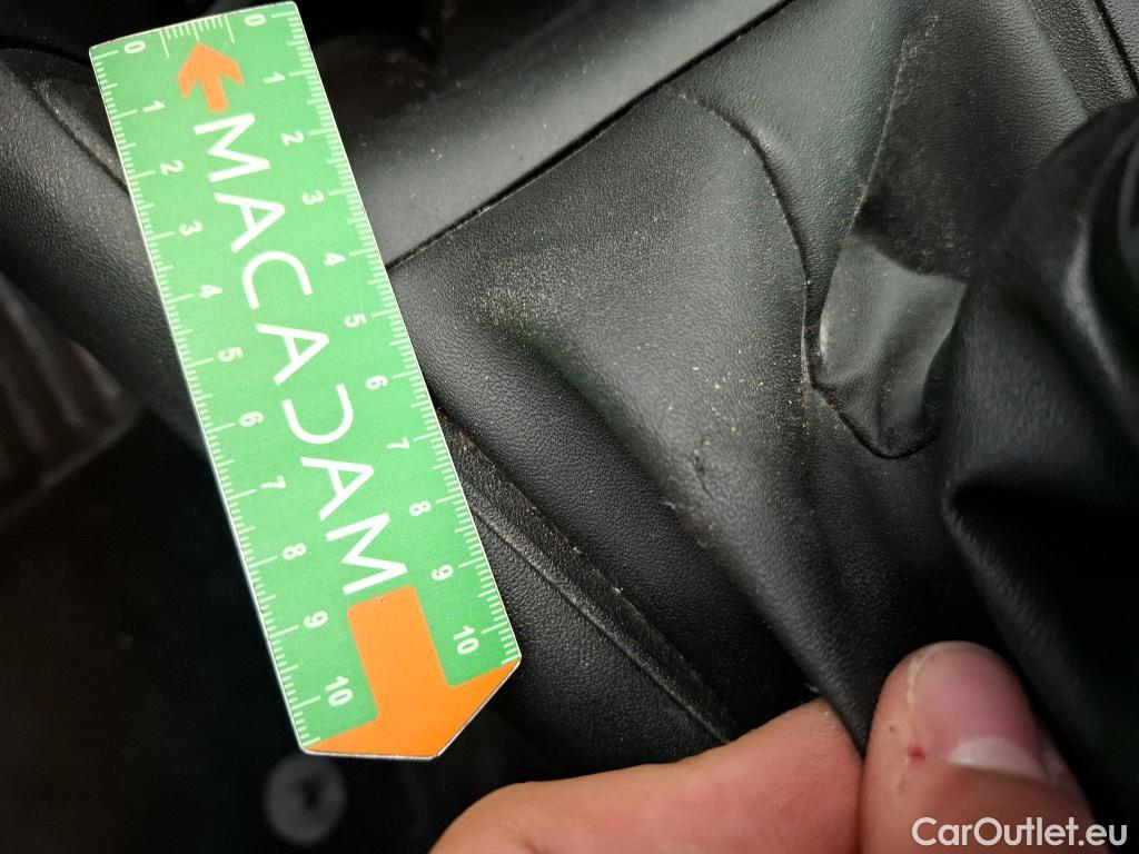  Peugeot  208  Affaire Premium Pack 1.5 HDi 100CV BVM5 E6dT #28