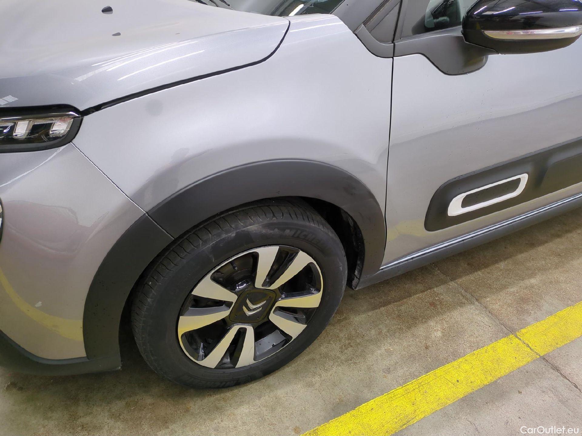  Citroen  C3  Shine 1.2 PureTech 80CV BVM5 E6d #13