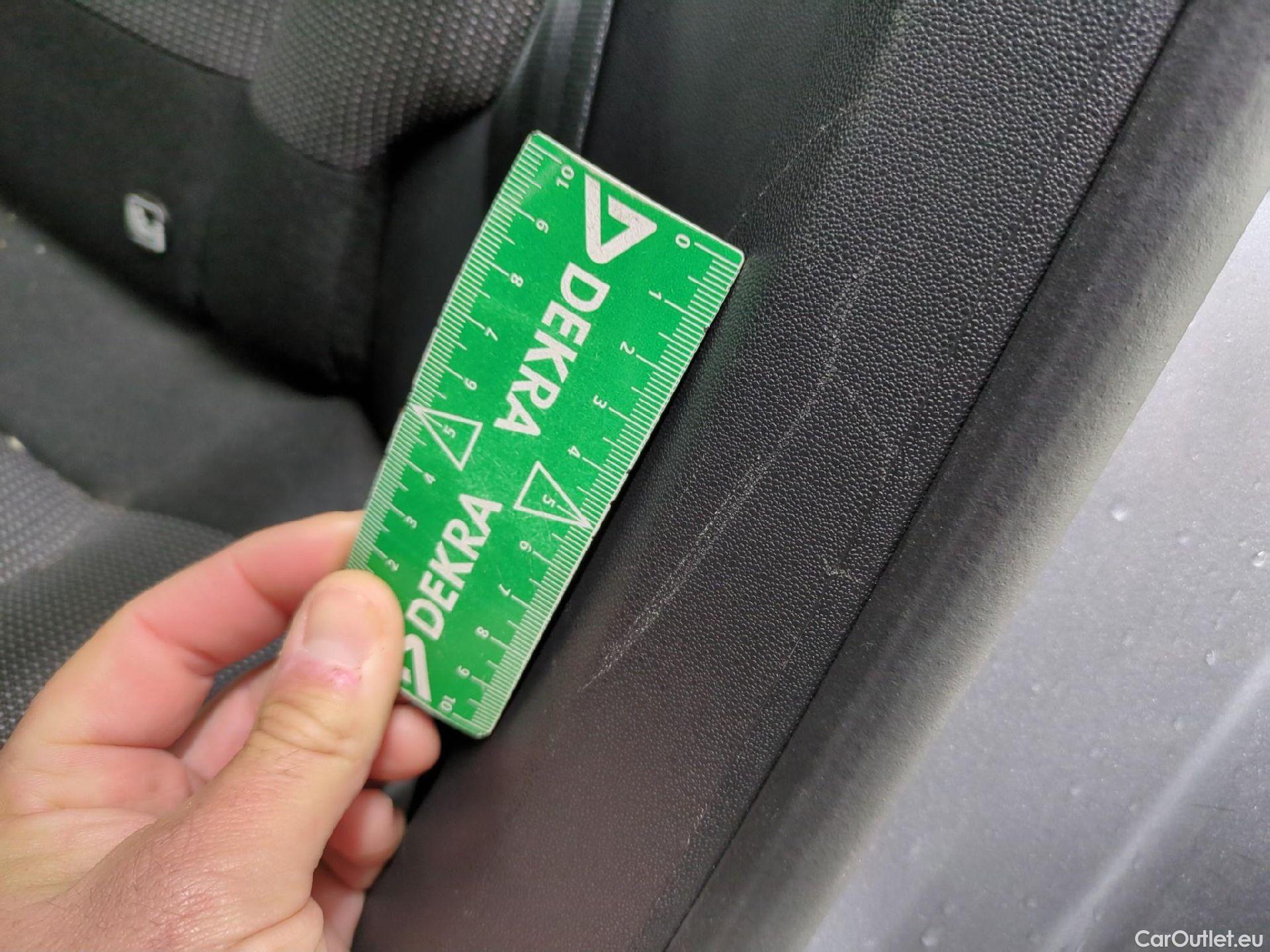  Citroen  C3  Shine 1.2 PureTech 80CV BVM5 E6d #16