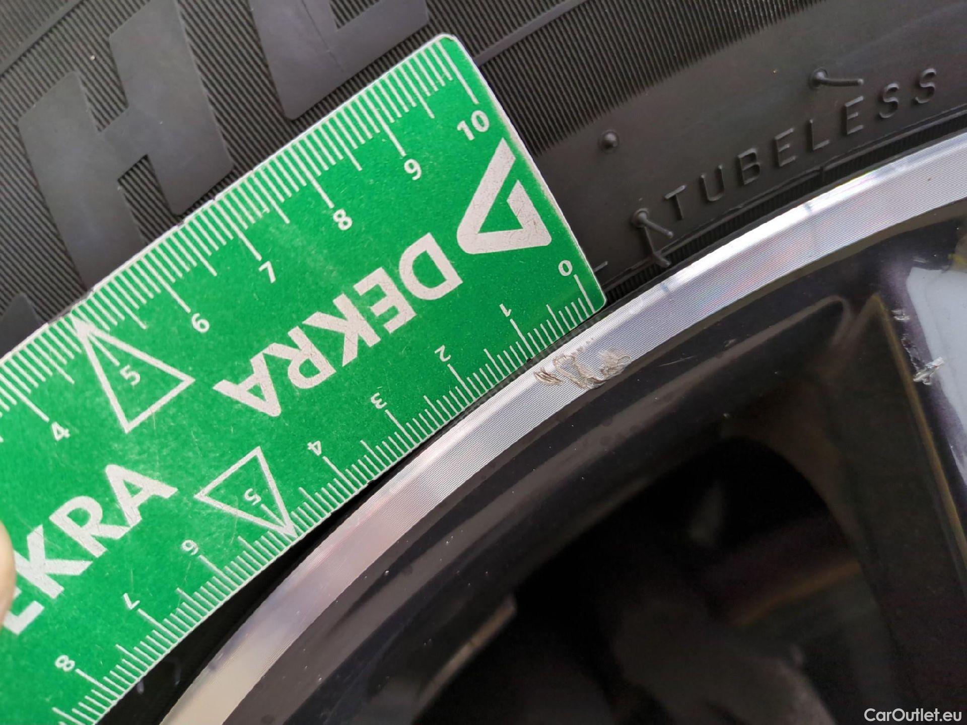  Peugeot  5008  Allure Pack 1.5 HDi 130CV BVA8 7 Sieges E6d #3