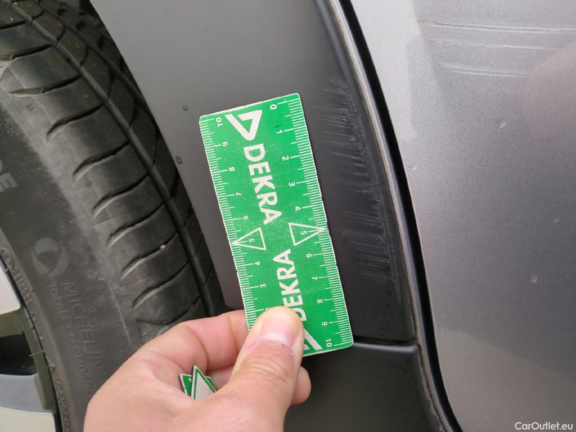  Citroen  C3  Shine 1.2 PureTech 80CV BVM5 E6d #29