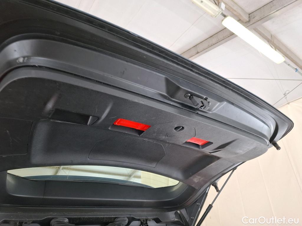  Peugeot  5008  Active Pack 1.2 PureTech 130CV BVA8 7 Sieges E6d #16