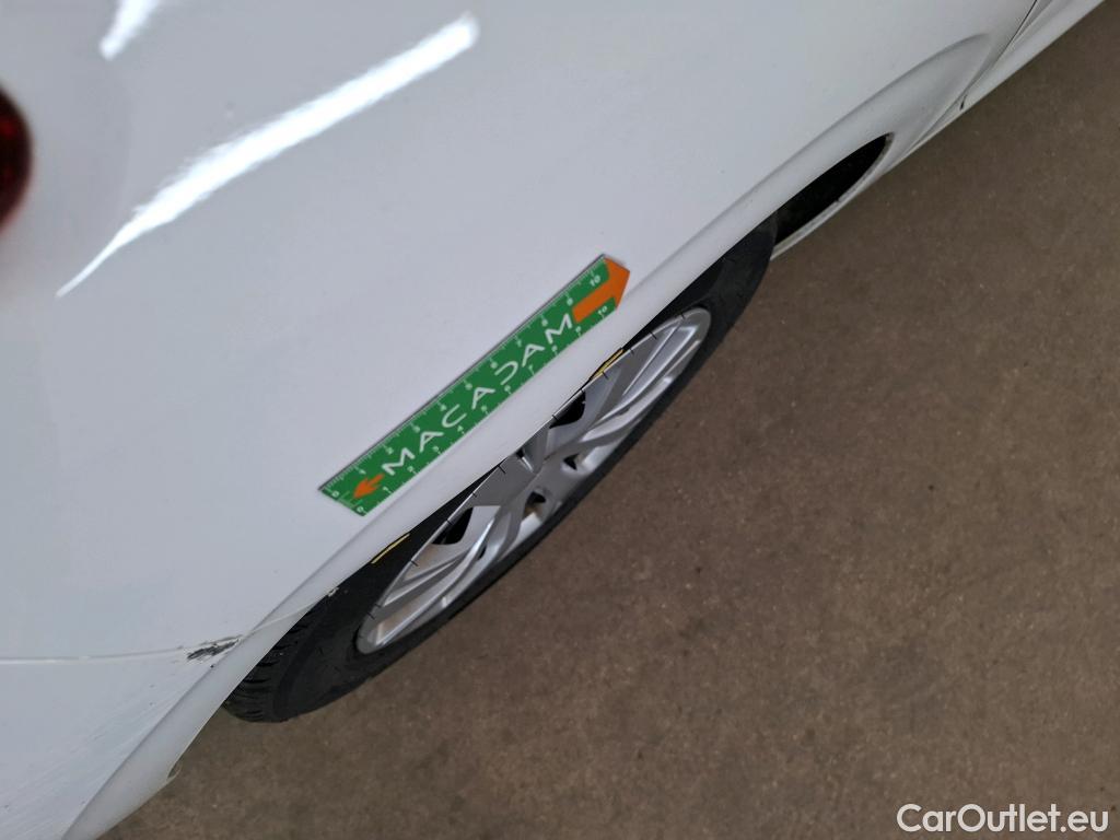  Peugeot  208  Affaire Premium Pack 1.5 HDi 100CV BVM5 E6dT #2