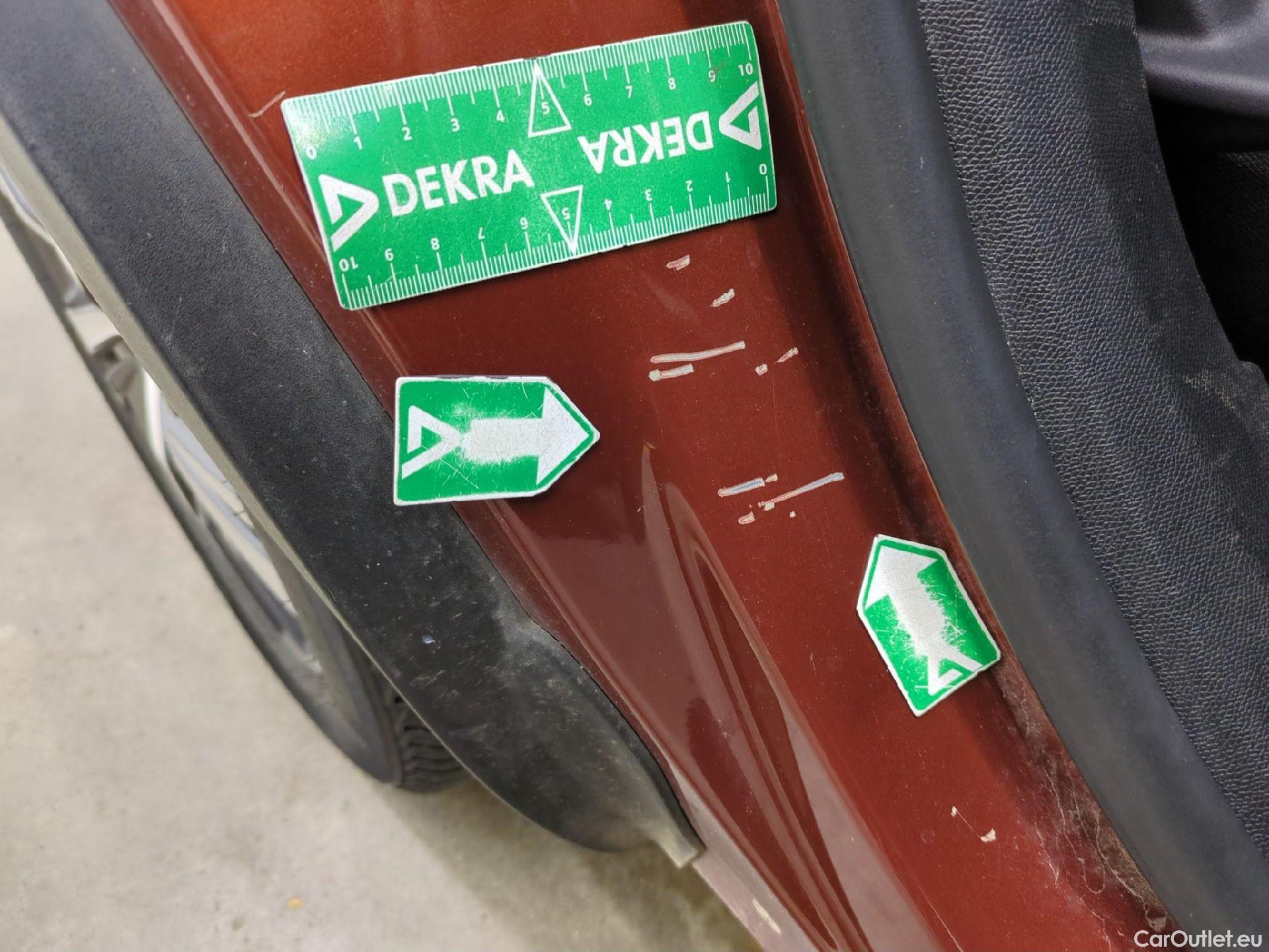  Peugeot  5008  Allure Pack 1.5 HDi 130CV BVA8 7 Sieges E6d #31