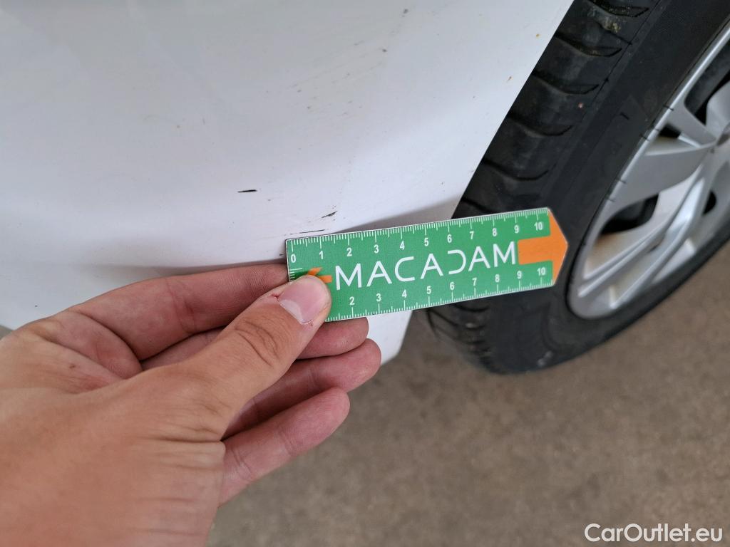  Peugeot  208  Affaire Premium Pack 1.5 HDi 100CV BVM5 E6dT #40