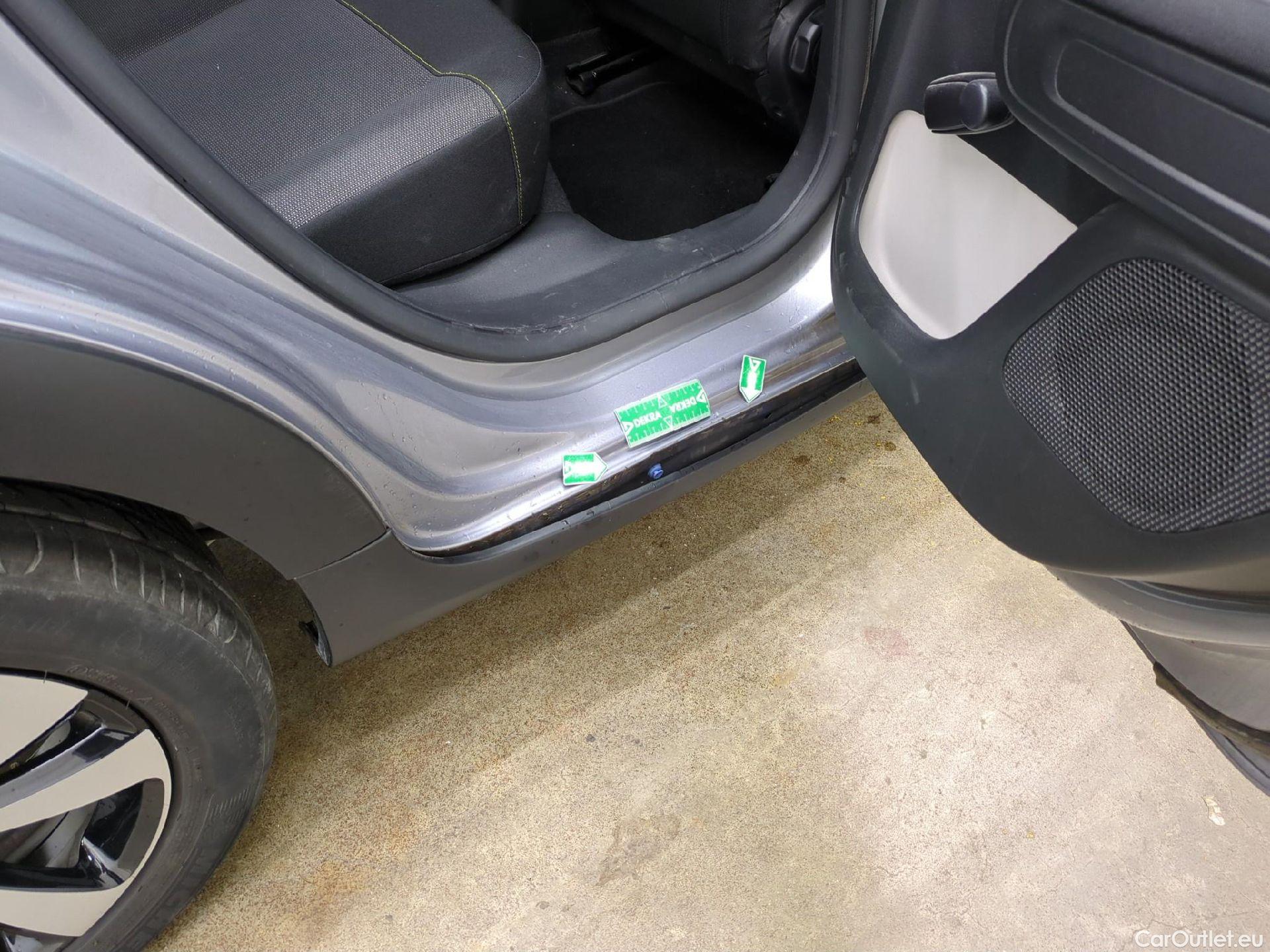  Citroen  C3  Shine 1.2 PureTech 80CV BVM5 E6d #39