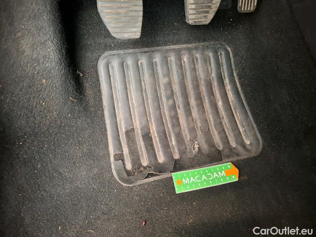  Peugeot  208  Affaire Premium Pack 1.5 HDi 100CV BVM5 E6dT #21