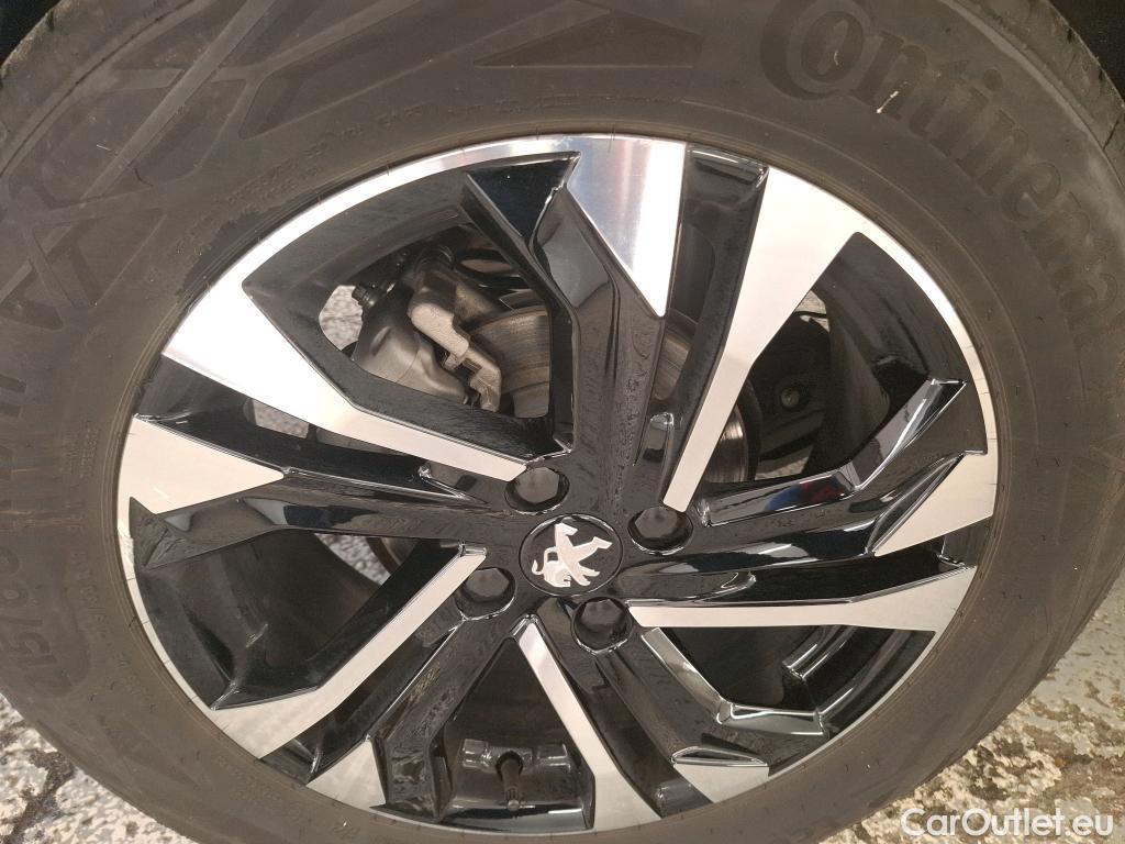  Peugeot  2008  Allure Pack 1.2 PureTech 100CV BVM6 E6d #10