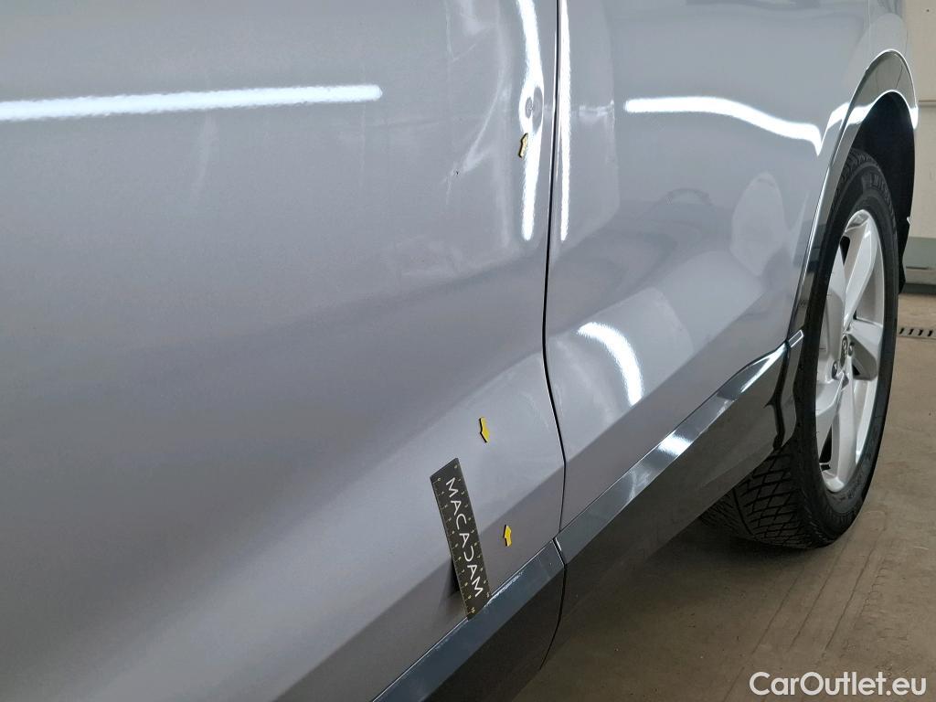  Audi  Q3 AUDI  / 2018 / 5P / SUV 35 TFSI 150 MHEV S TRONIC DESIGN LUXE #22