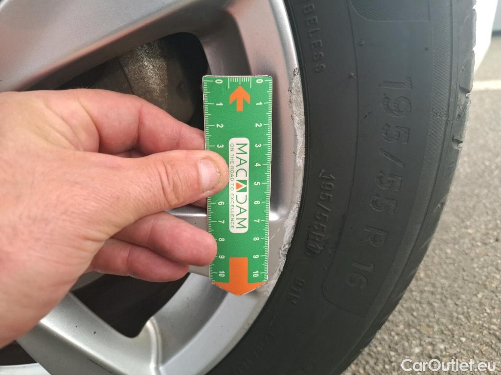  Opel  Corsa  F Edition Business 1.2 Turbo 100CV BVM6 E6d #28