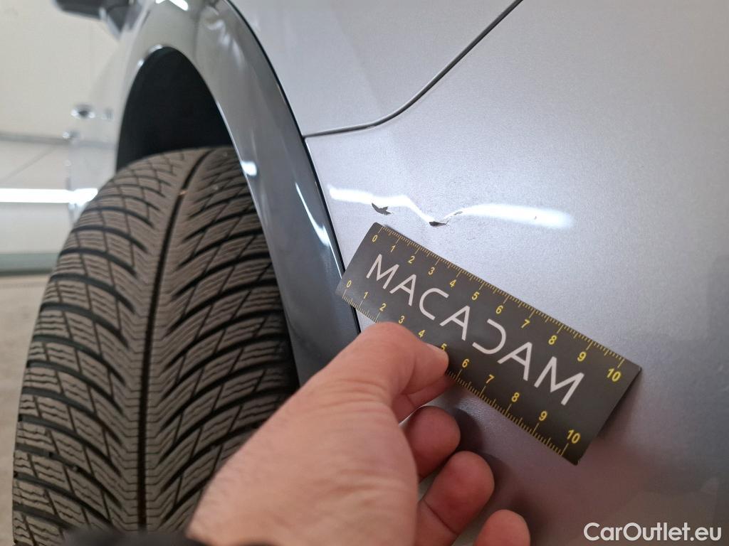  Audi  Q3 AUDI  / 2018 / 5P / SUV 35 TFSI 150 MHEV S TRONIC DESIGN LUXE #32