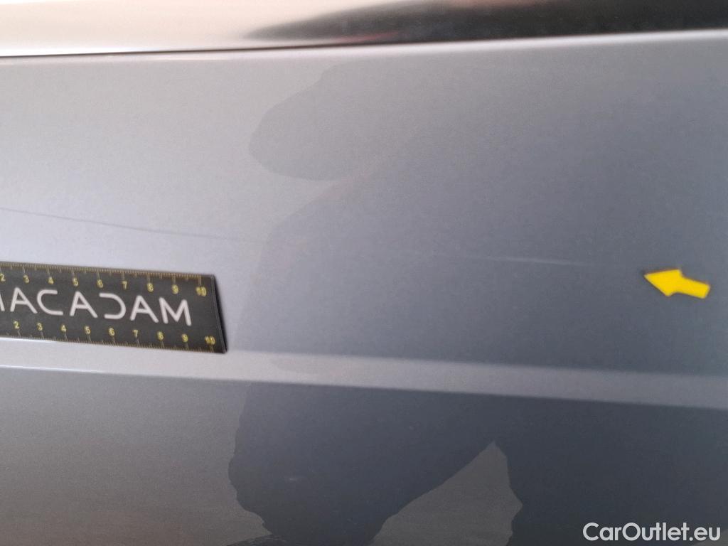  Audi  Q3 AUDI  / 2018 / 5P / SUV 35 TFSI 150 MHEV S TRONIC DESIGN LUXE #30