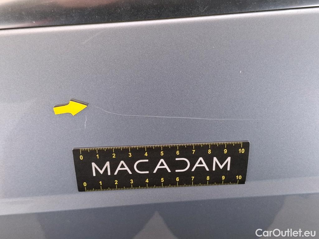  Audi  Q3 AUDI  / 2018 / 5P / SUV 35 TFSI 150 MHEV S TRONIC DESIGN LUXE #28