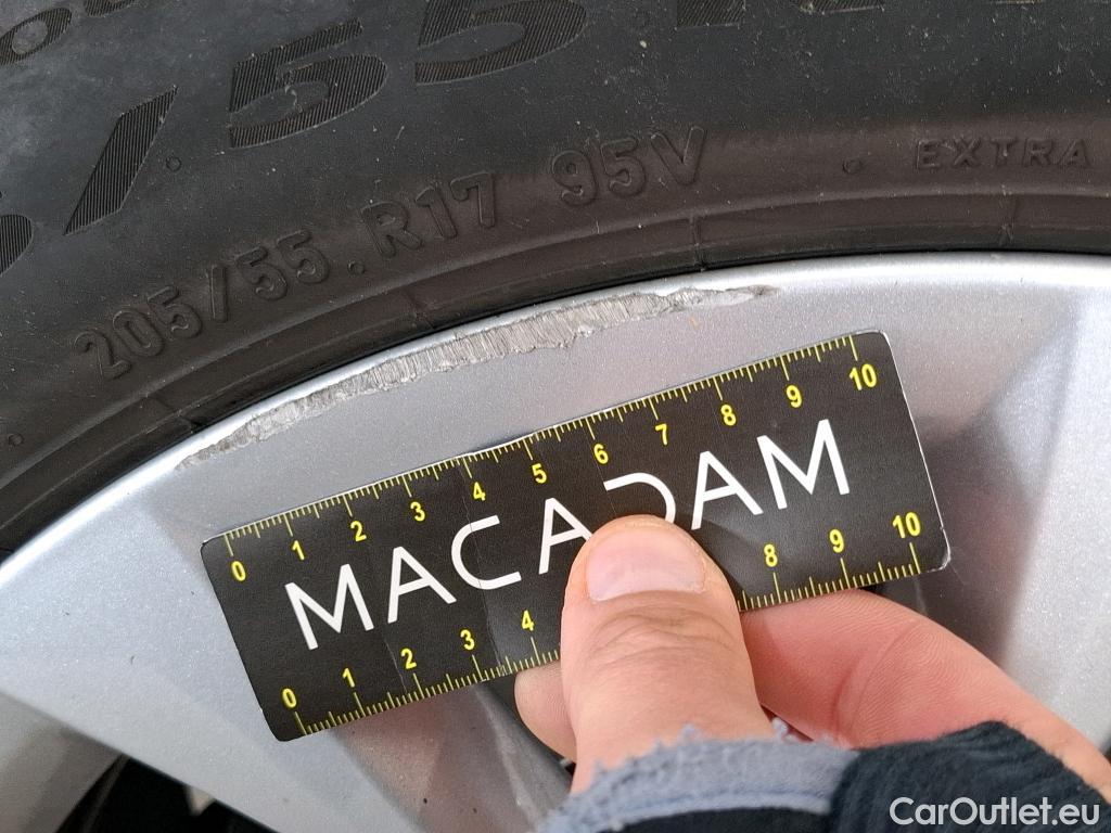  Bmw  Serie 2 BMW  Active Tourer / 2018 / 5P / monospace 225xe Business Design Auto #11