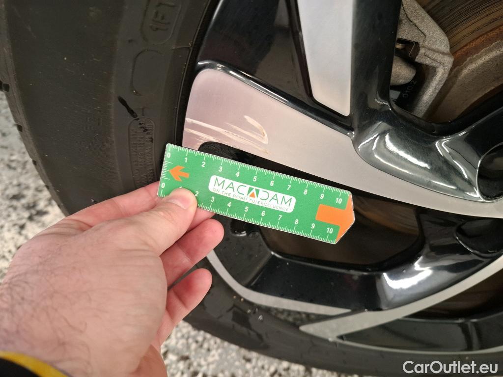  Citroen  C5 CITROEN  Aircross / 2018 / 5P / SUV BlueHDi 130 S&S EAT8 Shine #26