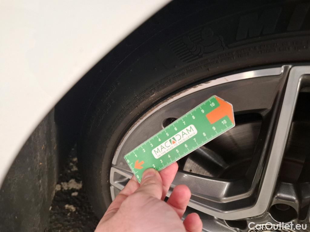  Mercedes  B-Klasse MERCEDES-BENZ Classe B / 2019 / 5P / monospace B 200 d AMG Line Edition BA8 #17