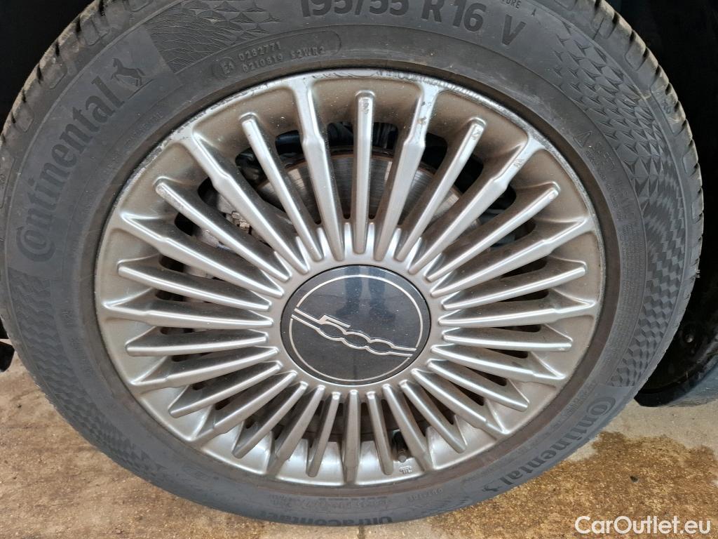 Fiat  500  e Icone 42kWh BVA #25