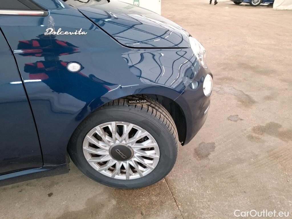  Fiat  500 FIAT   2015  3P  Berline Hybrid 10 BSG 70 ch Dolcevita #9