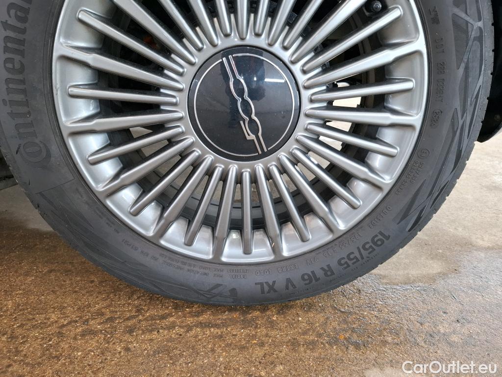  Fiat  500  e Icone 42kWh BVA #10