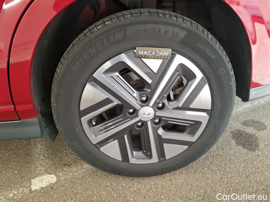  Hyundai  Konna HYUNDAI Kona / 2017 / 5P / SUV BEV 39KWH ELECTRIQUE 136CH CREATIVE #11