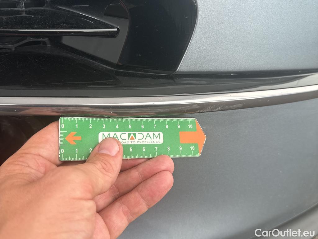  KIA  XCeed KIA  / 2019 / 5P / Crossover 1.6 GDI ISG ISG PHEV DESIGN DCT6 #7