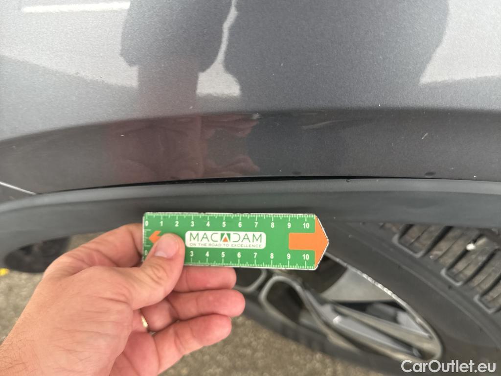  Renault  Arkana RENAULT  / 2021 / 5P / SUV Evolution mild hybrid 140 EDC -22 #22