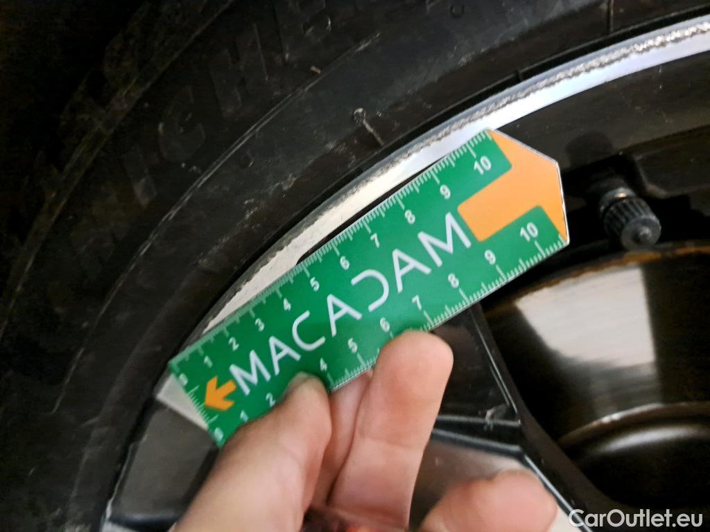  Peugeot  308 PEUGEOT  SW / 2021 / 5P / Break PHEV 180 E-EAT8 ALLURE #8