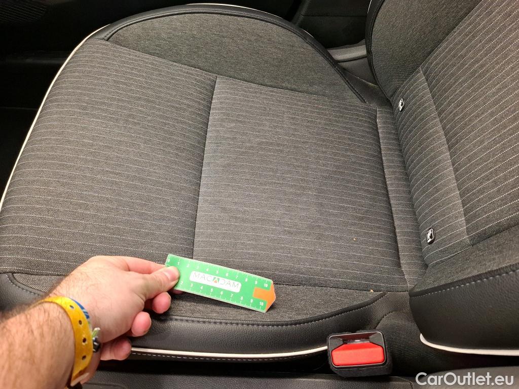  Renault  Clio  V Intens 1.6 E-TECH Hybrid 140CV BVA6 E6d #12