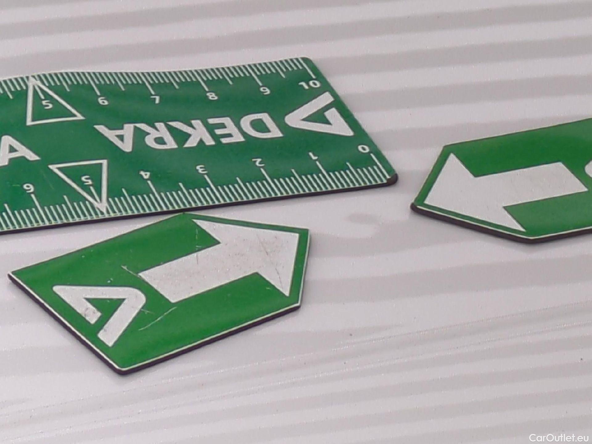  Seat  Leon SEAT  / 2020 / 5P / Berline 1.0 eTSI 110 DSG S&S Style Business #37