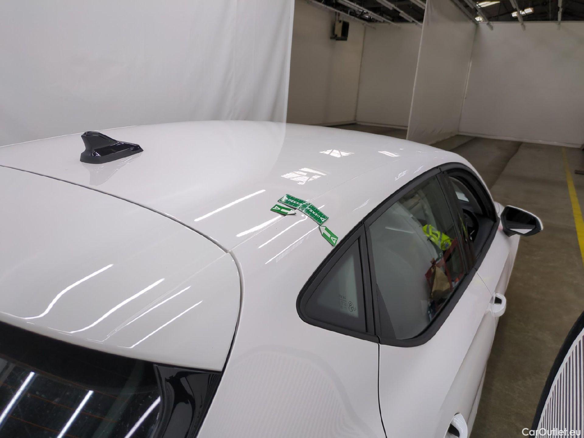  Seat  Leon SEAT  / 2020 / 5P / Berline 1.0 eTSI 110 DSG S&S Style Business #35