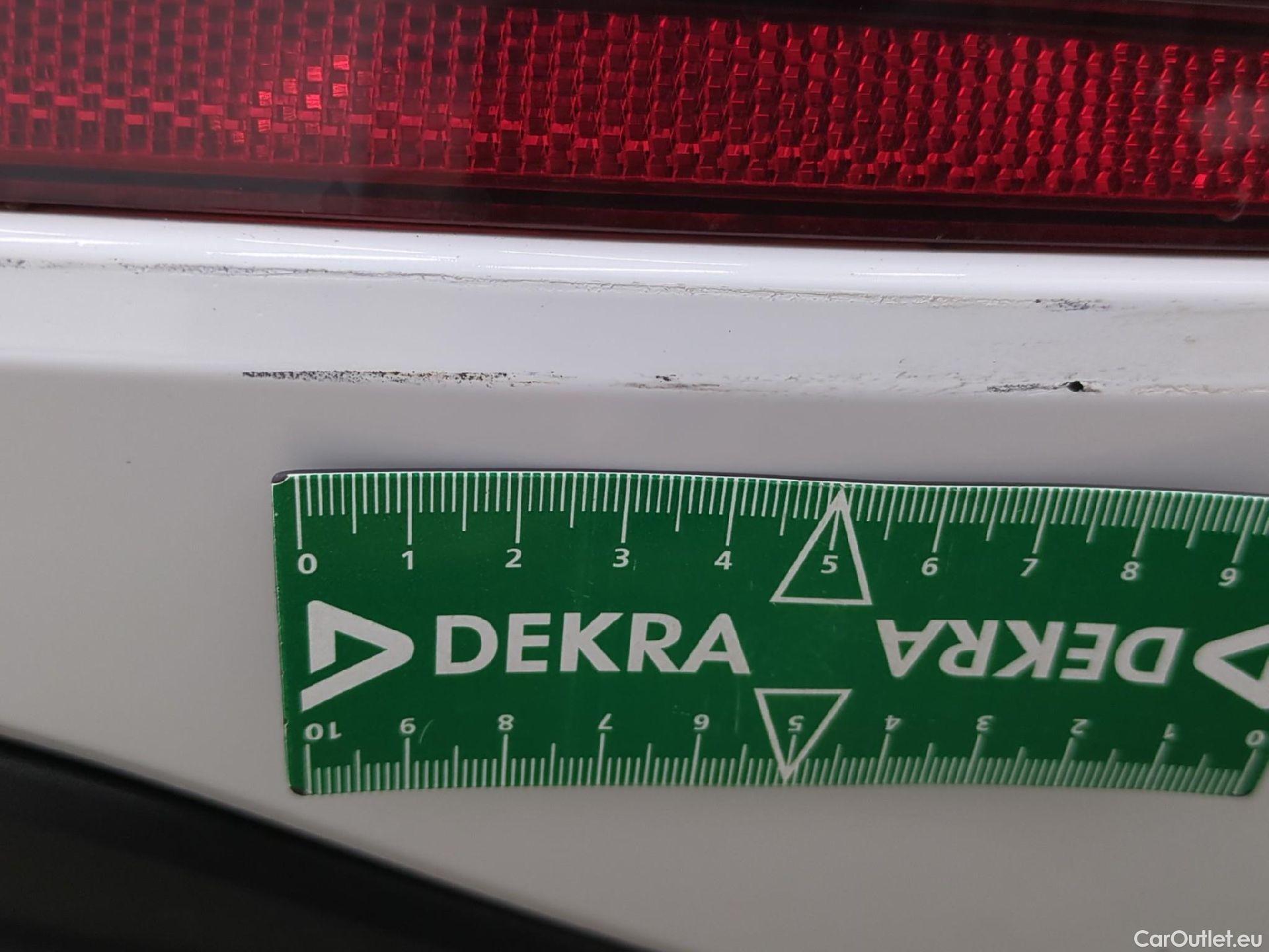  Seat  Leon SEAT  / 2020 / 5P / Berline 1.0 eTSI 110 DSG S&S Style Business #53