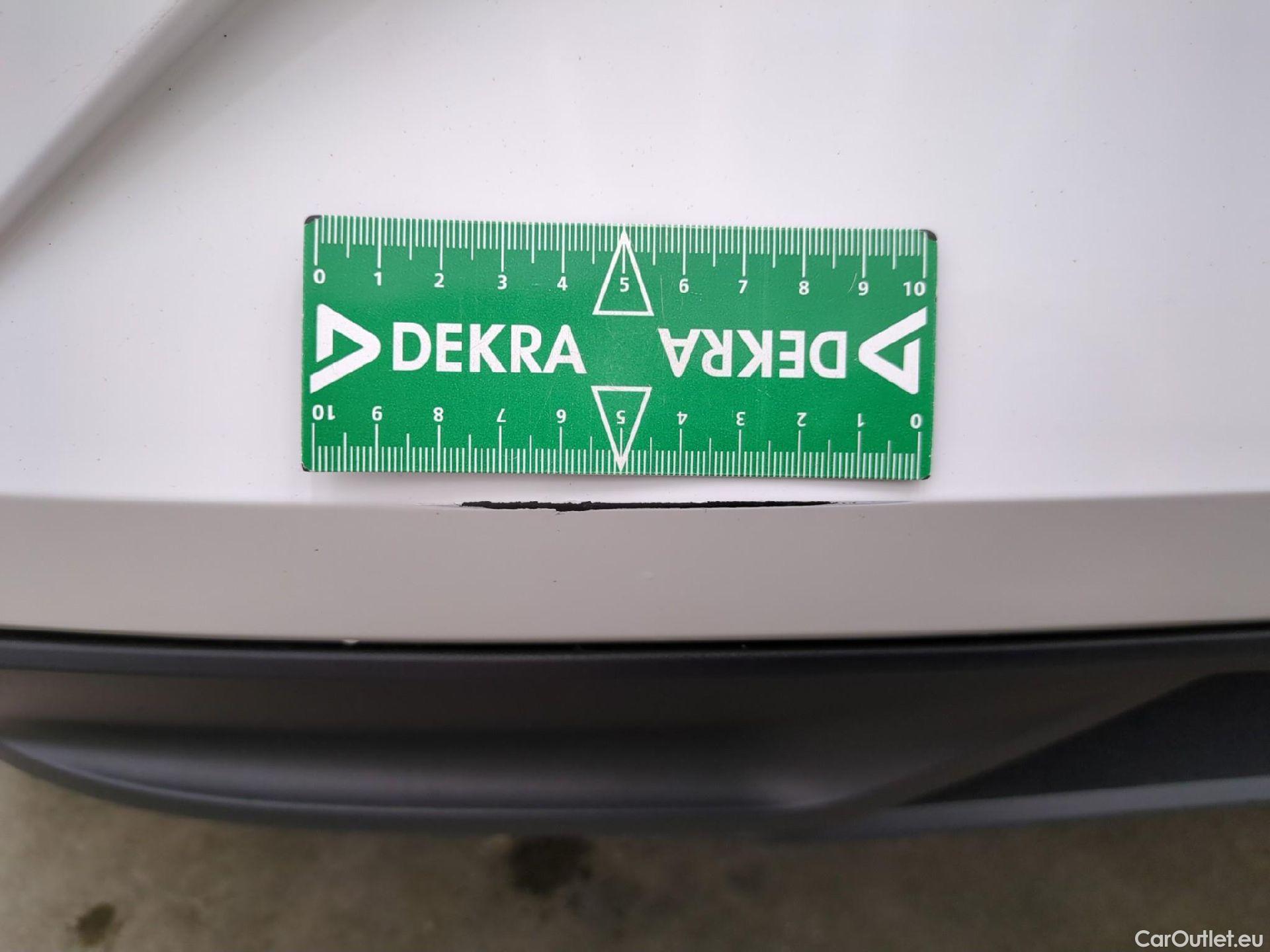  Seat  Leon SEAT  / 2020 / 5P / Berline 1.0 eTSI 110 DSG S&S Style Business #55